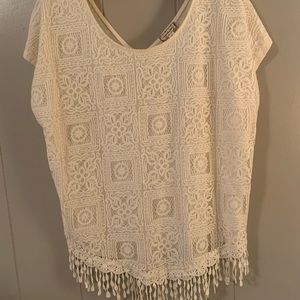 Eyeshadow Cream colored Boho style shirt